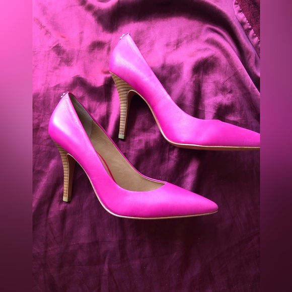 Coach Pink Pump Heels Size 9 - Picture 5 of 9